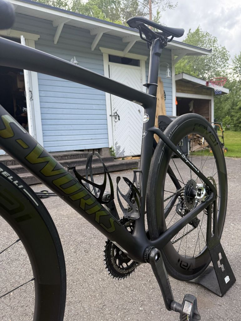 Used Specialized S-Works Tarmac SL7 - SRAM Red eTap AXS 2023 2023 Road & Gravel, Green — image 12 of 20