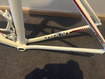 Used Giant Defy 3 2014 Frameset 2014 Road & Gravel, White — image 11 of 18