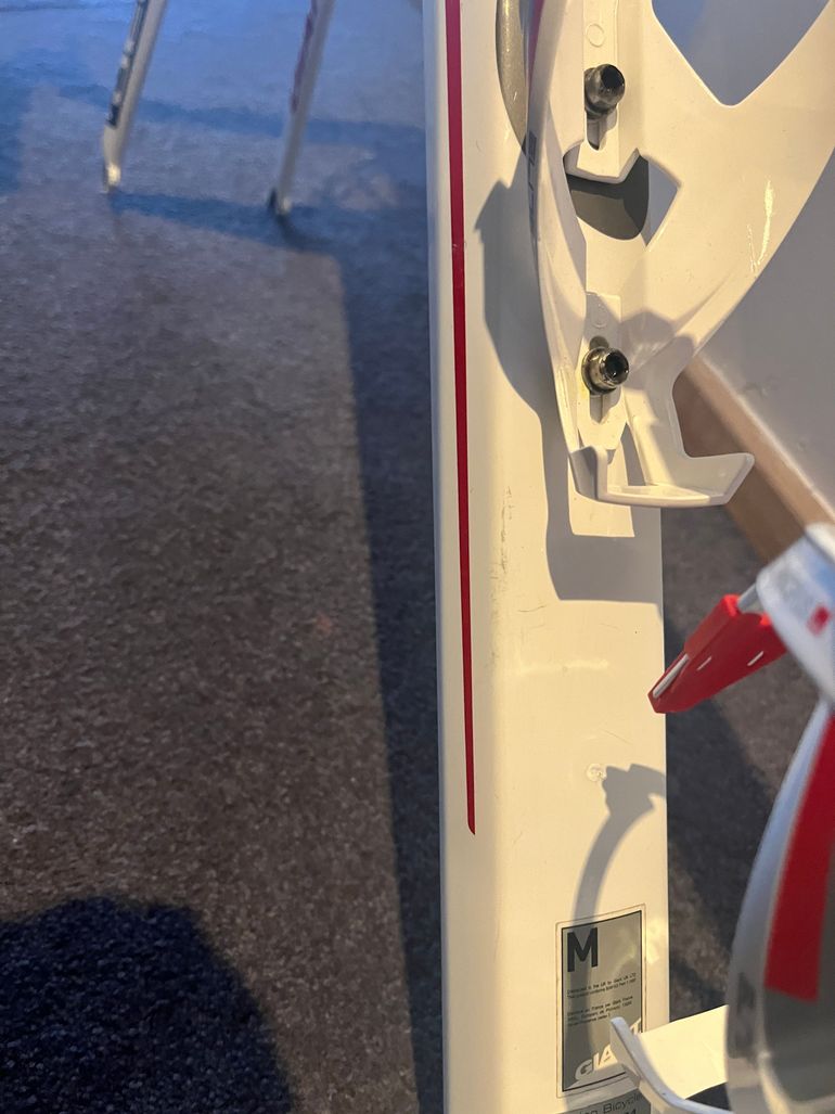 Used Giant Defy 3 2014 Frameset 2014 Road & Gravel, White — image 15 of 18
