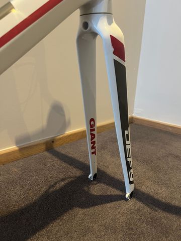 Used Giant Defy 3 2014 Frameset 2014 Road & Gravel, White — image 6 of 18