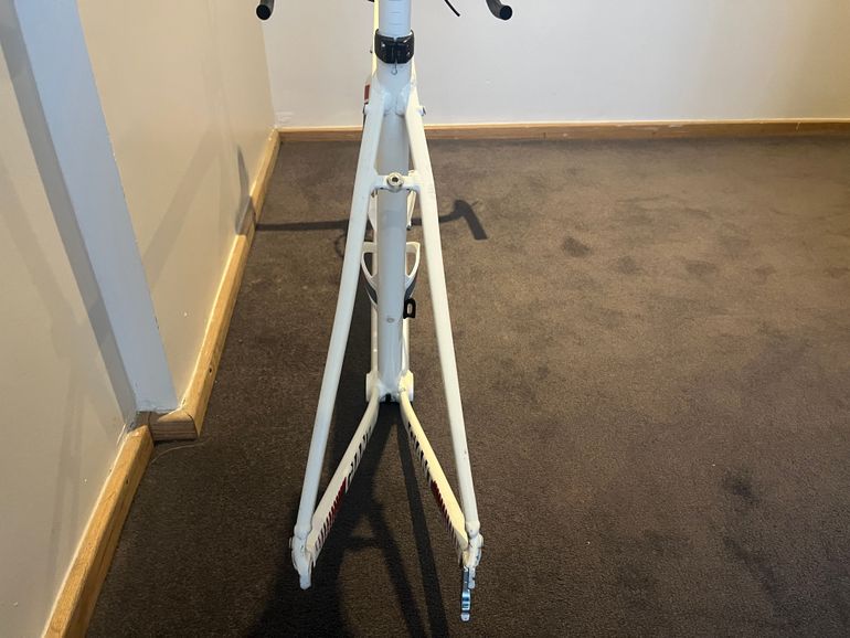 Used Giant Defy 3 2014 Frameset 2014 Road & Gravel, White — image 9 of 18