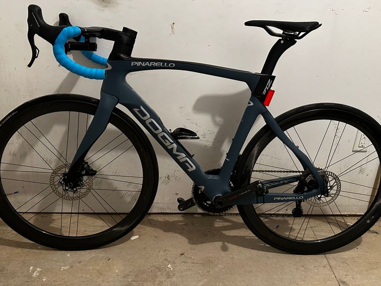 Used Pinarello DOGMA F12 SUPER RECORD EPS Disc 2022 2022 Road & Gravel, Blue — image 2 of 3