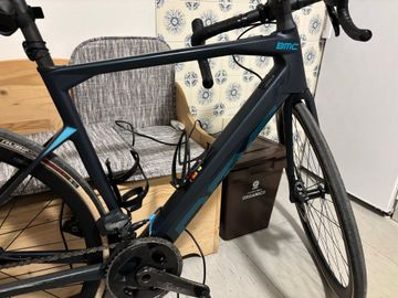 Used BMC Roadmachine SRAM Force ETap AXS 2023 Road & Gravel, Blue — image 5 of 11