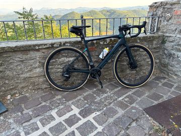 Used BMC Roadmachine SRAM Force ETap AXS 2023 Road & Gravel, Blue — image 8 of 11
