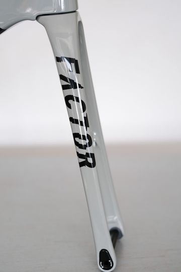 Gebrauchtes Factor O2 2023 Frameset 2023 Road & Gravel, Hellgrau — Bild 12 von 13