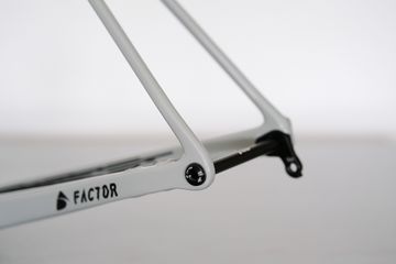 Gebrauchtes Factor O2 2023 Frameset 2023 Road & Gravel, Hellgrau — Bild 4 von 13