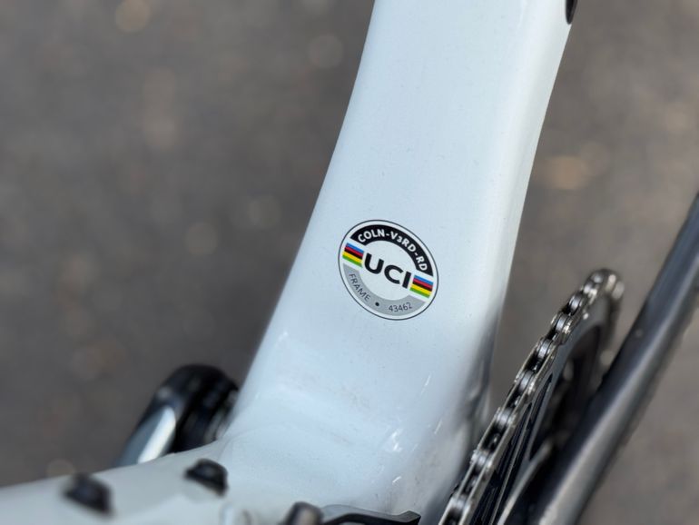 Used Colnago V3-RS Disc Carbon 2022 Road & Gravel, White — image 10 of 18