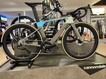 Gebrauchtes Cannondale SystemSix Hi-MOD Ultegra Di2 2024 2024 Road & Gravel