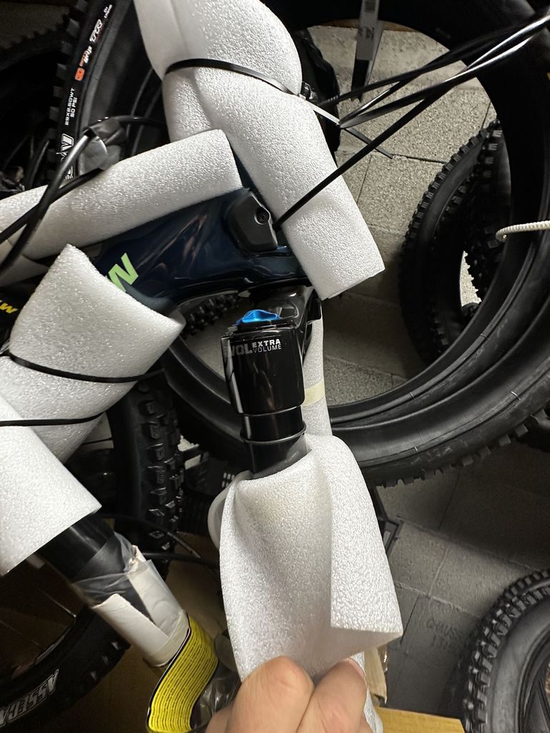 Used Rocky Mountain Altitude 2025 Mountainbike, Green — image 4 of 13