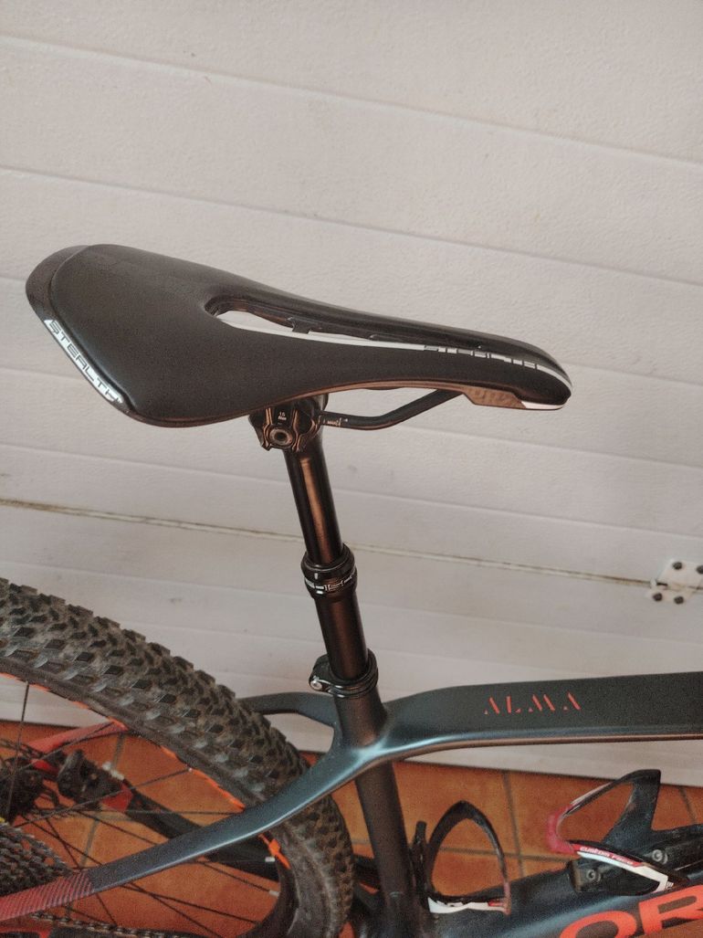 Tweedehands Orbea ALMA M15 2019 2019 Mountainbike — afbeelding 5 van 8