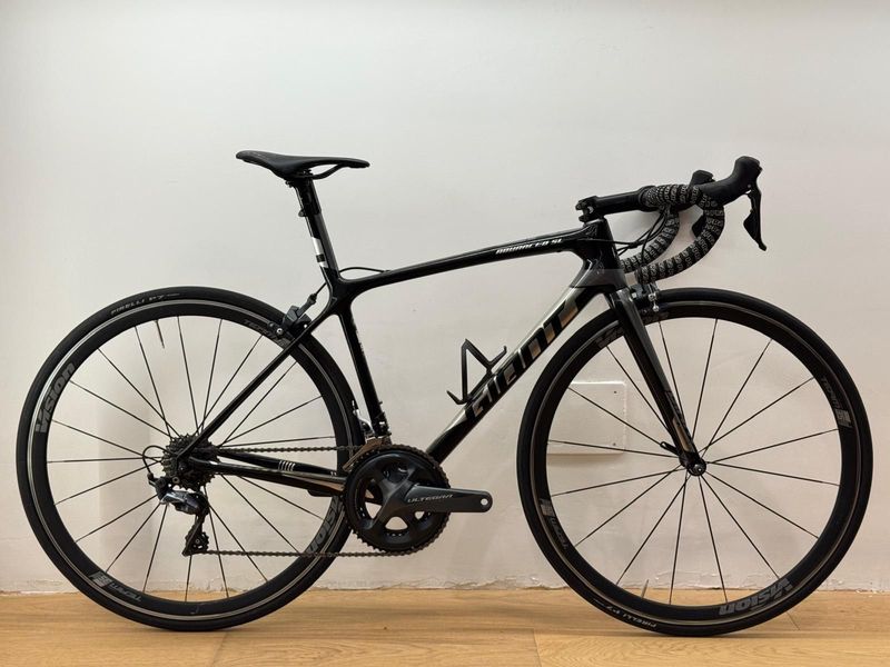 Używany Giant TCR Advanced SL 2-KOM 2018 2018 Road & Gravel