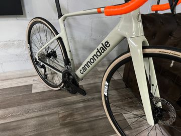 Tweedehands Cannondale Synapse Carbon 4 2026 2026 Road & Gravel — afbeelding 8 van 15