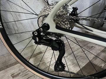 Tweedehands Cannondale Synapse Carbon 4 2026 2026 Road & Gravel — afbeelding 12 van 15