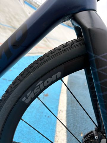 Used Olmo Bormida 2025 Road & Gravel, Blue — image 5 of 6