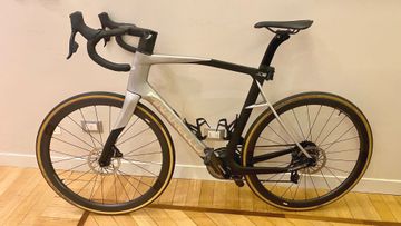 Pinarello X7 SRAM Force eTap AXS 2025 Road & Gravel usato