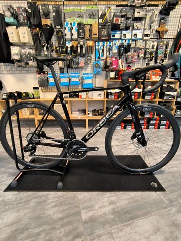 Orbea ORCA M21eTEAM PWR 2023 2023 Road & Gravel usato