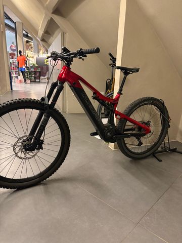 Used Olympia Hysac 2025 Mountainbike, Red — image 2 of 6