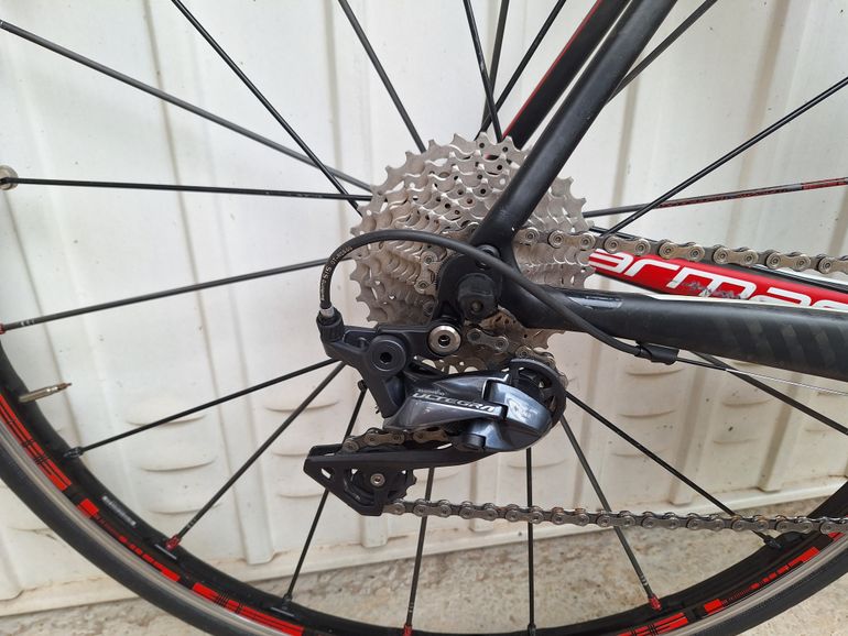 Used Specialized Tarmac Shimano Ultegra 2012 Road & Gravel, Red — image 3 of 6