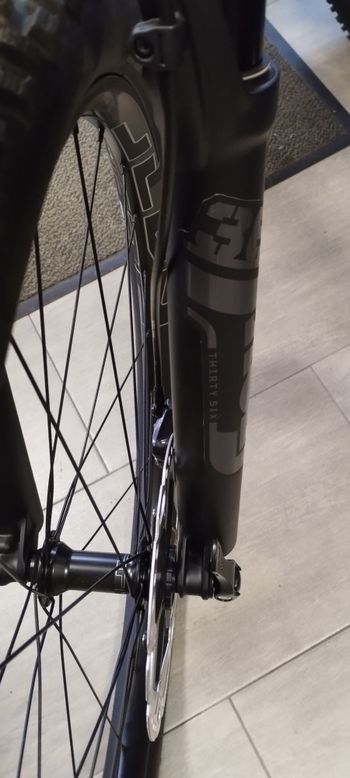 Used Whistle Comanche 2026 Mountainbike — image 9 of 14
