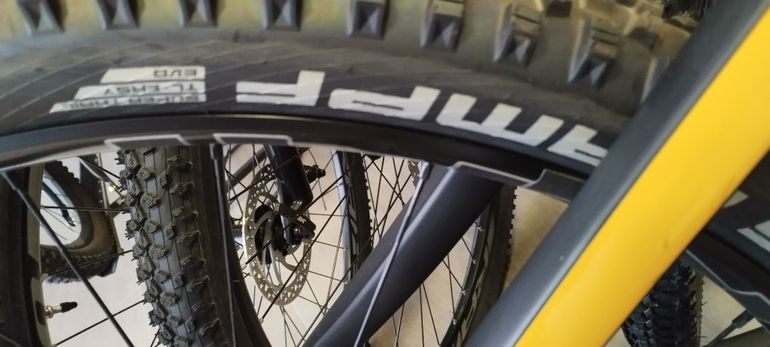 Used Whistle Comanche 2026 Mountainbike — image 3 of 14