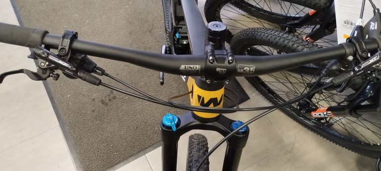 Used Whistle Comanche 2026 Mountainbike — image 7 of 14