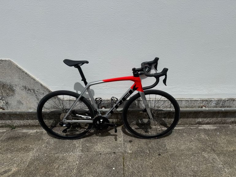 Used Trek Émonda SL 6 Pro Di2 2023 2023 Road & Gravel, Red — image 1 of 17