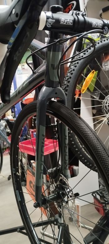 Used Whistle MODOC SHIMANO GRX 400 2025 Road & Gravel — image 12 of 25