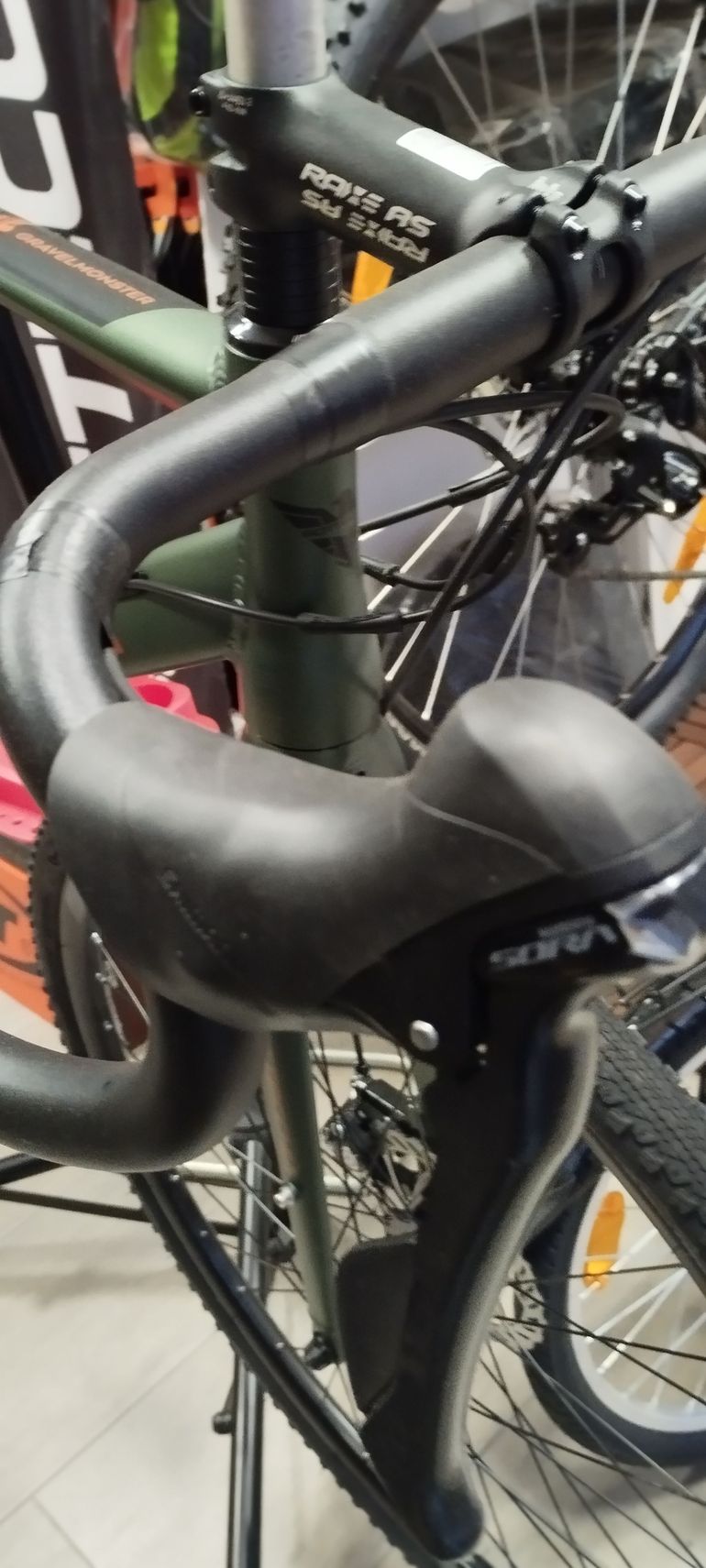 Used Bottecchia Gravel Monster AL 2022 2022 Road & Gravel, Grün — image 10 of 17