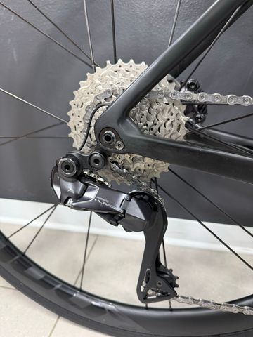 Używany Colnago V3 Shimano Ultegra Di2 2024 Road & Gravel — zdjęcie 3 z 11