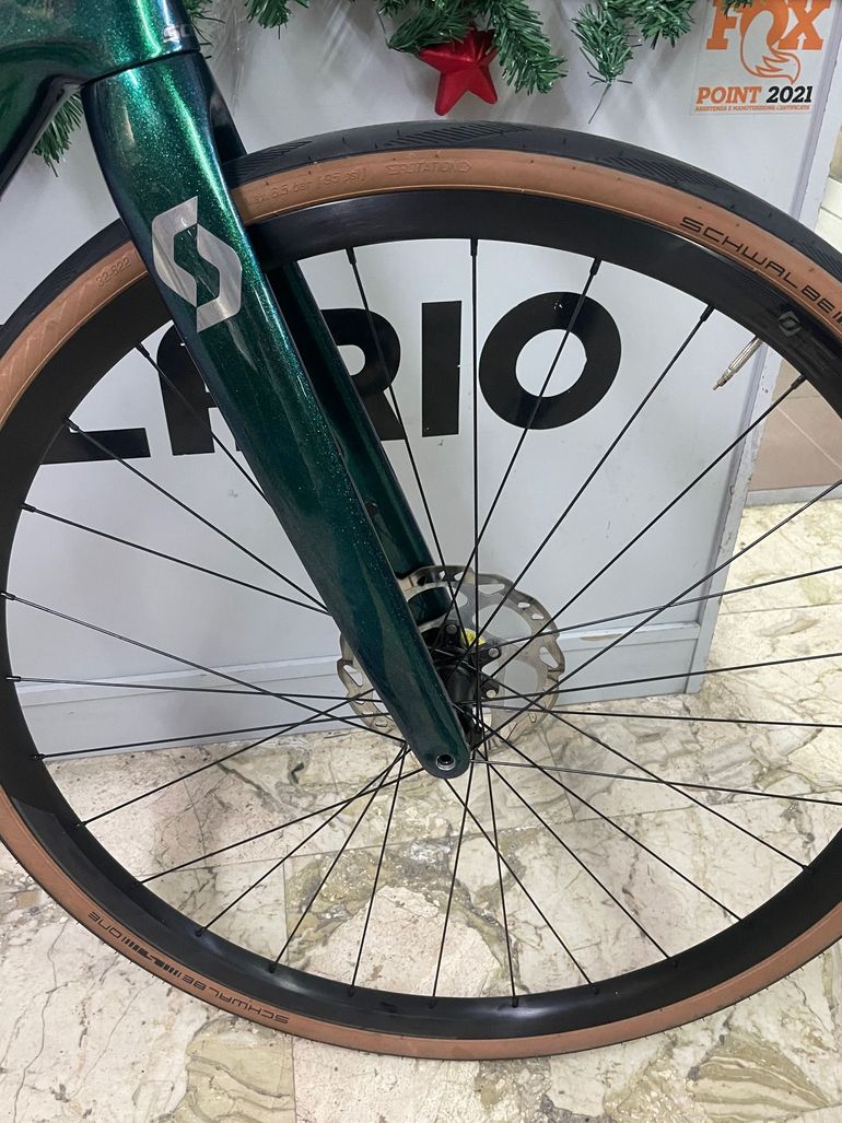 Used Scott Addict 20 2024 Frameset 2024 Road & Gravel, Verde — image 6 of 7