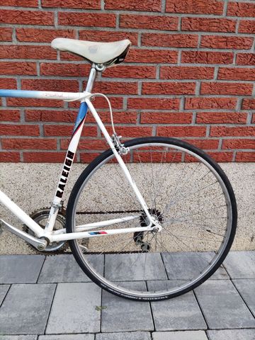 Used Raleigh Flyer Vintage 1990 Road & Gravel, White — image 4 of 10