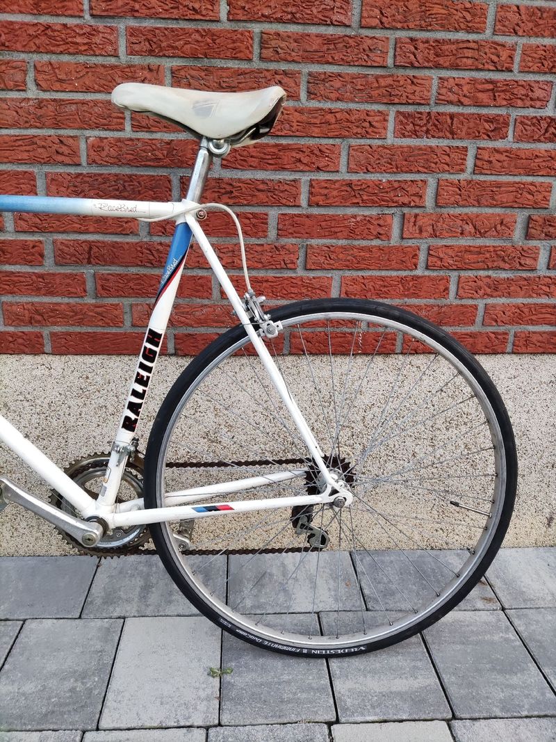 Used Raleigh Flyer Vintage 1990 Road & Gravel, White — image 4 of 10