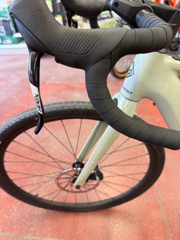 Used Megamo LANDE 2025 2025 Road & Gravel, Light Gray — image 5 of 11