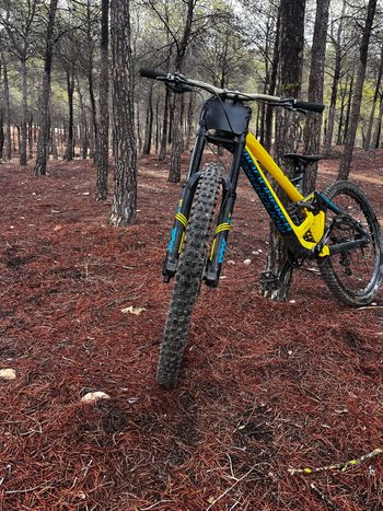 Mondraker, Summum SRAM Force eTap AXS