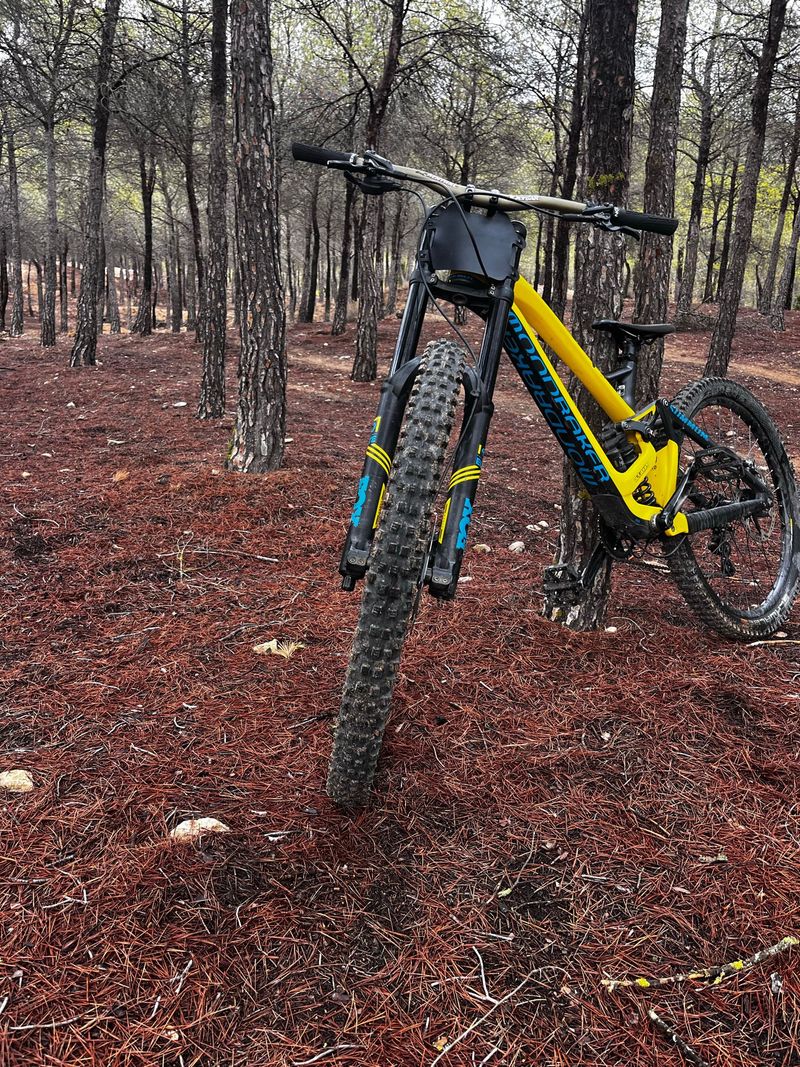 Brugt Mondraker Summum SRAM Force eTap AXS 2019 MTB
