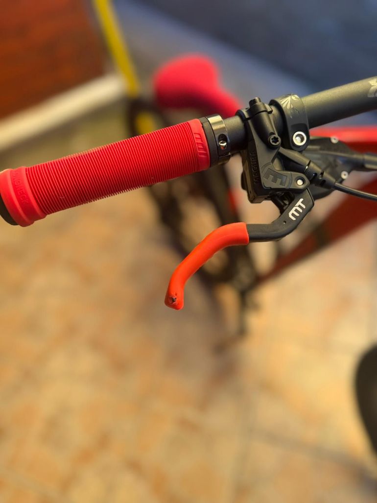 Used COLLECTIVEBIKES COLLECTIVE BIKES  MODELLO  LH 1 2025 Mountainbike, Red — image 7 of 7