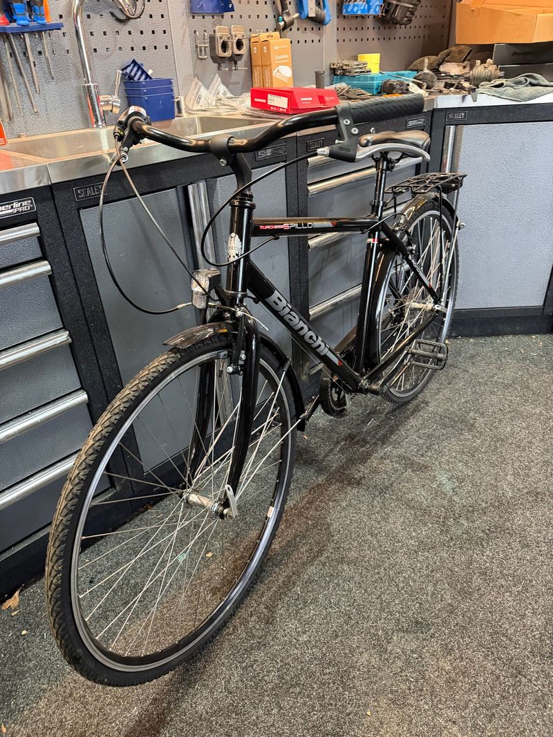 Used Bianchi Turchese 2024 Urban, Black — image 2 of 5
