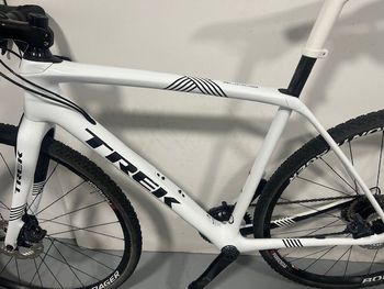 Used Trek Bonne 9 Disc 2018 2018 Road & Gravel — image 9 of 9