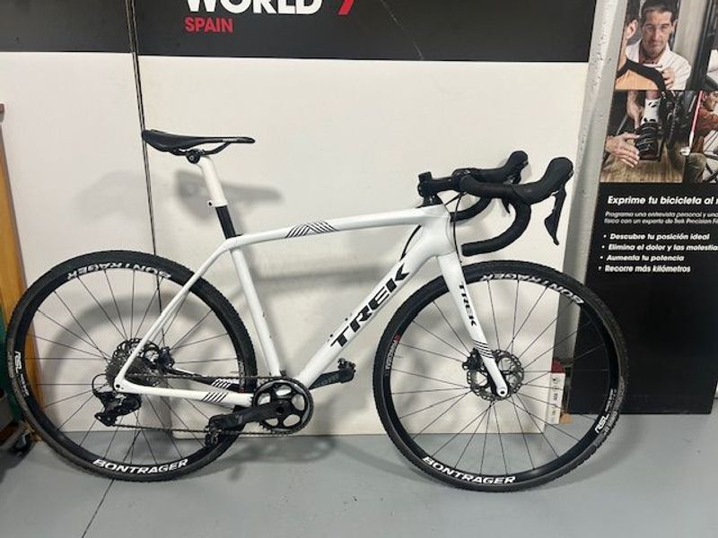 Używany Trek Bonne 9 Disc 2018 2018 Road & Gravel