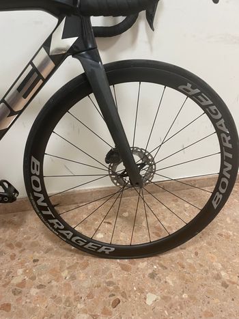 Used Trek Émonda SLR 7 2023 2023 Road & Gravel, Negro — image 8 of 9