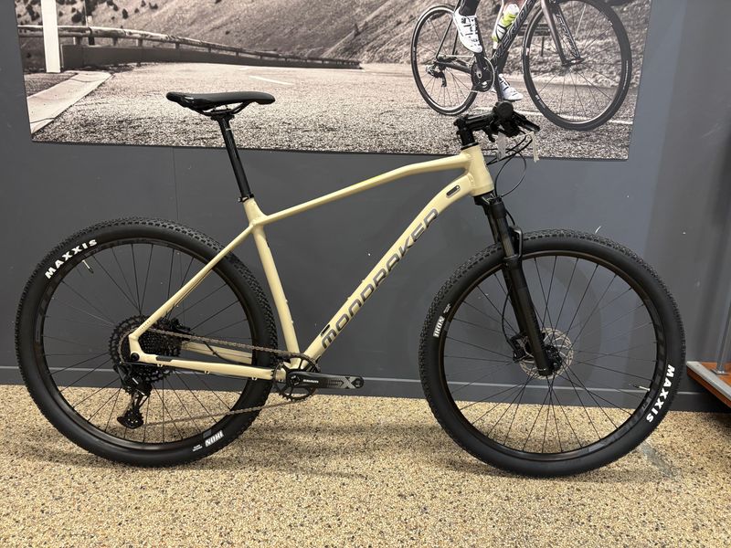 Used Mondraker CHRONO 2023 2023 MTB