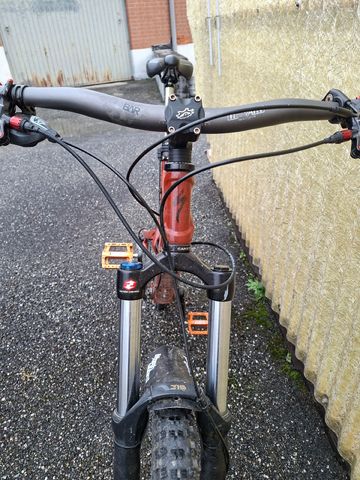 Specialized Enduro SRAM X9 2006 Mountainbike de segunda mano, Rojo — imagen 6 de 8