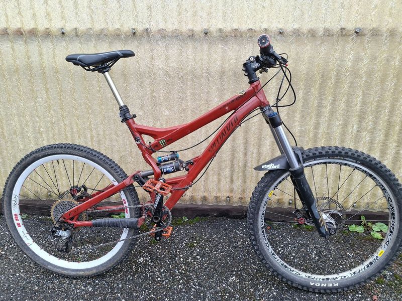 Specialized Enduro SRAM X9 2006 Mountainbike de segunda mano, Rojo — imagen 1 de 8