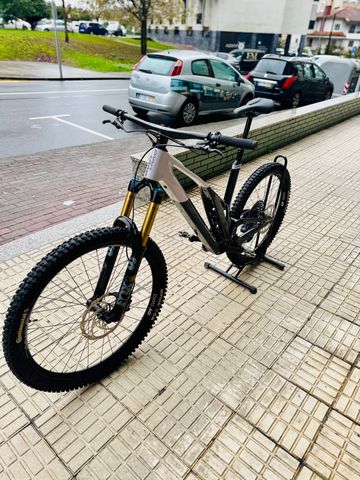 Brugt UNNO IKKI Race 2025 2025 Mountainbike — billede 22 af 29