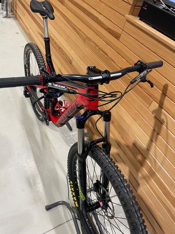 Used Cannondale Trigger 2015 2015 Mountainbike, Red — image 4 of 4