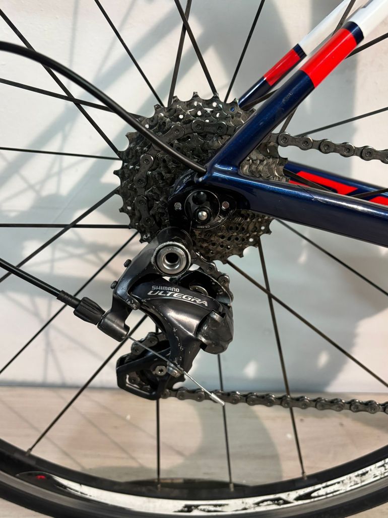 Used Scott Addict 20 disc 2017 2017 Road & Gravel, White — image 9 of 10