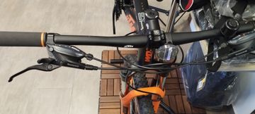 KTM Chicago Shimano Tourney 2025 Mountainbike usato, Nero — immagine 19 di 19
