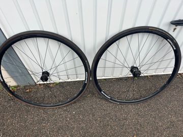 Used Trek Domane 6.2 Disc Compact 2016 2016 Road & Gravel, Blue — image 6 of 6