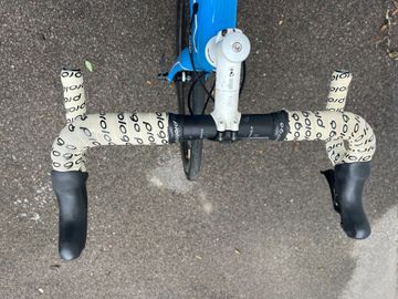 Used Trek Domane 6.2 Disc Compact 2016 2016 Road & Gravel, Blue — image 2 of 6