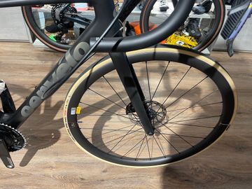 Tweedehands Cervélo R5 Force AXS 2026 2026 Road & Gravel — afbeelding 4 van 5